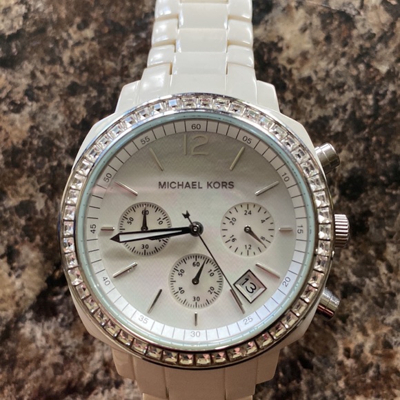 Michaels Kors White Watch with Crystals - Picture 2 of 6